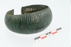 Foto von Bronzemelonenarmreif (NHMW-PRAE-025565)